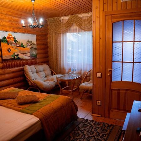 Hotel Gostiniy Dvor Non-Stop Chersoń Zewnętrze zdjęcie