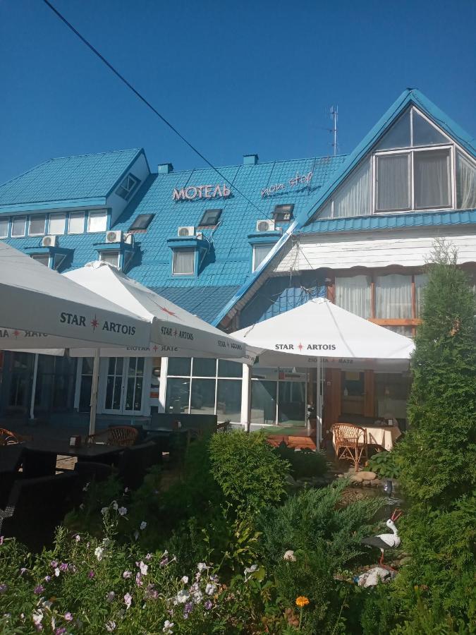 Hotel Gostiniy Dvor Non-Stop Chersoń Zewnętrze zdjęcie