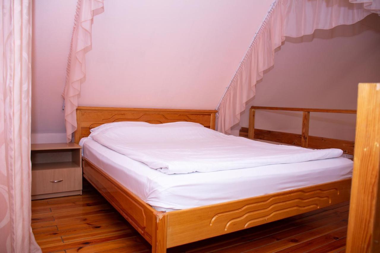 Hotel Gostiniy Dvor Non-Stop Chersoń Zewnętrze zdjęcie